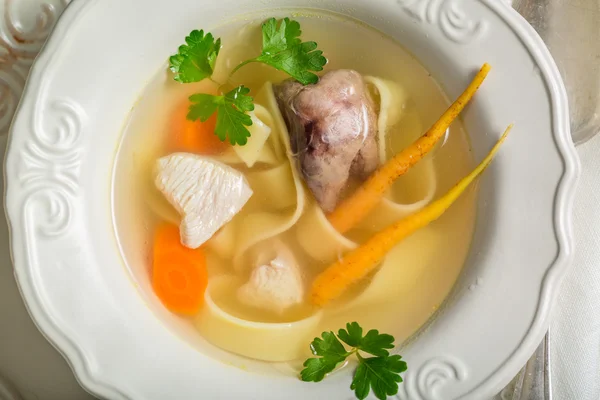Sup mie ayam buatan sendiri. — Stok Foto