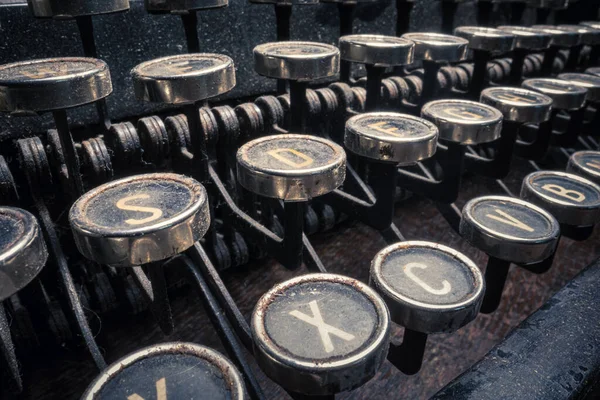 Fechar Máquina Escrever Antiga Teclado Máquina Escrever Equipamento Escritório Idéia — Fotografia de Stock