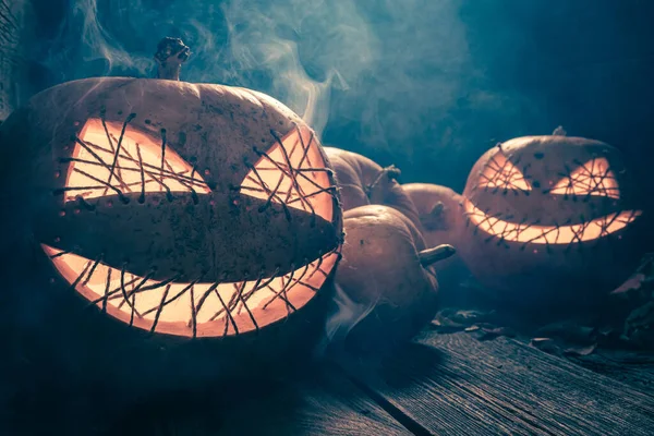 Läskig Och Mystisk Jack Lantern Med Blått Månsken Bakgrund Med — Stockfoto