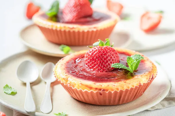 Sweet Strawbery Cheesecake Made Fresh Berries Strawberry Cheesecake Sweet Fruity — Stock Photo, Image
