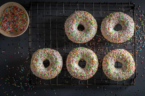 Rosquillas Blancas Caseras Deliciosas Listas Para Comer Donuts Postre Para — Foto de Stock