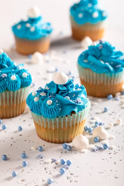 Beautiful Cupcakes White Sprinkles Blue Cream Perfect Blue Dessert Sprinkles — Stock Photo, Image