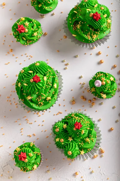 Delicious Green Cupcakes Made Mint Cream Fat Thursday Stunning Dessert — Stock Photo, Image