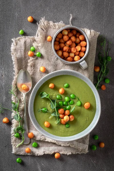 Zdravá Hrášková Polévka Hráškem Smetanou Zelená Veganská Polévka Zeleniny — Stock fotografie