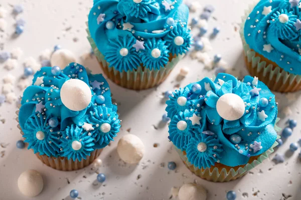 Tasty Cupcakes Made Sprinkles Blue Cream Perfect Blue Dessert Sprinkles — Stock Photo, Image