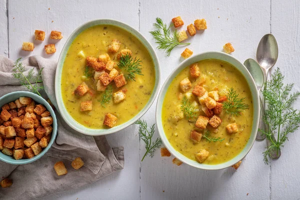 Homemade Cucumber Soup Made Gherkins Potatoes Minestrone Soup Mix Vegetables — Stockfoto