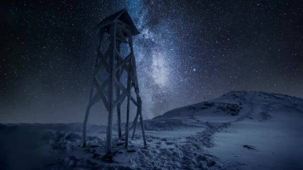 Timelapse του γαλακτώδη τρόπο πάνω από Tatra βουνά το χειμώνα — Αρχείο Βίντεο