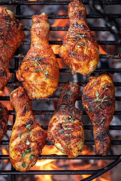 Házi Készítésű Grillezett Csirkeláb Fűszeres Fűszerekkel Fűszerekkel Sült Csirke Grillsütőn — Stock Fotó