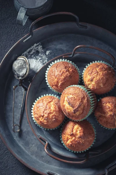 Zelfgemaakte Heerlijke Yoghurt Cupcake Als Het Perfecte Koffiedessert Zelfgemaakte Gouden — Stockfoto