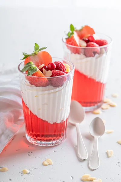 Delicious Creamy Red Jelly Served Berries Glass Red Jelly Strawberries — Stock Photo, Image