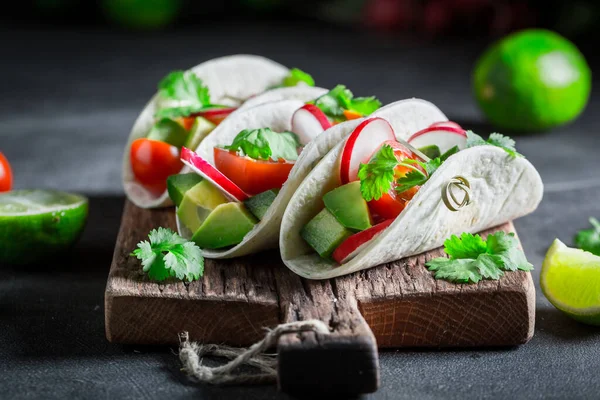 Healthy Tasty Tacos Spicy Starter Restaurant Spicy Vegetarian Tacos Vegetables — стоковое фото