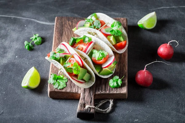 Mexican Spicy Tacos Quick Snack Party Tacos Vegetables Mexican Snack — стокове фото