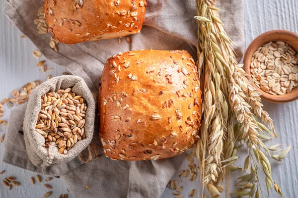Crunchy Fresh Oat Buns Made Wheat Grains Buns Bakery – stockfoto