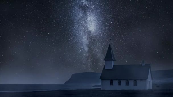 Timelapse Kyrkan Stranden Natten Med Stjärnor Island — Stockvideo