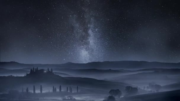 Timelapse Estrelas Cadentes Caminho Leitoso Sobre Vale Toscana Itália — Vídeo de Stock