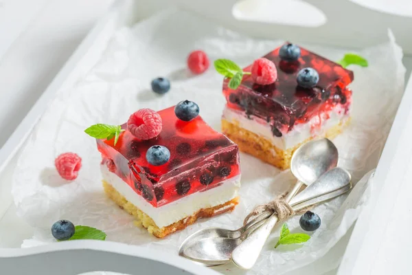 Cold Chilled Cheesecake Fresh Raspberries Blueberries Snack — Stockfoto