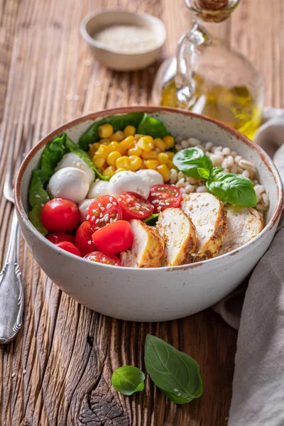 Diet Caesar Salad Groats Chicken Tomatoes Healthy Bowls Diet — стоковое фото