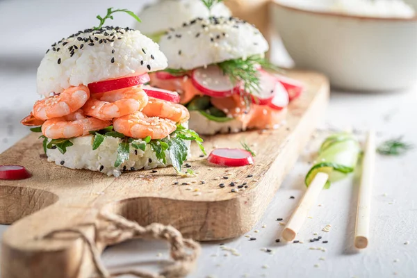 Delicious Exquisite Sushi Burger Avocado Salmon Japanese Appetizers Sushi Seafood — Zdjęcie stockowe