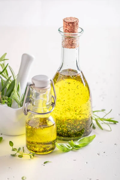 Delicious Healthy Oil Virgin Olive Oil Herbs Flavored Oil Bottle — Stock Photo, Image
