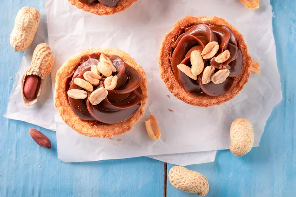 Delicious Mini Tartlets Made Crunchy Ingredients Simple Sweet Dessert Nuts — Stock Photo, Image