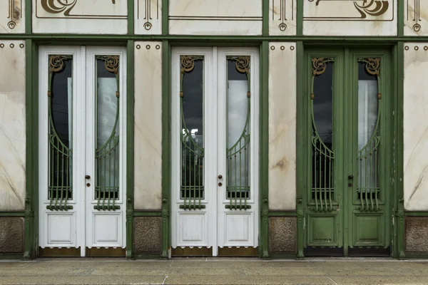 Tres puertas más abajo — Foto de Stock