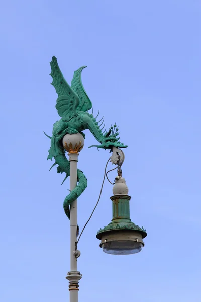 Dragon lamp — Stock Photo, Image