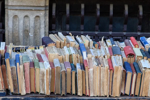 Alte Bücher — Stockfoto