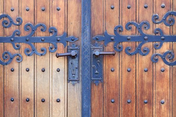 Houten kerk deur — Stockfoto