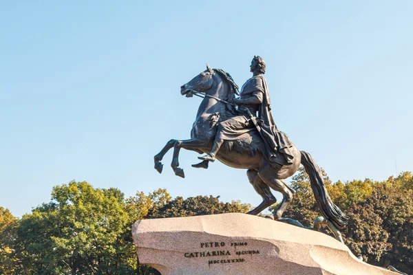 Cavaleiro de bronze em São Petersburgo — Fotografia de Stock