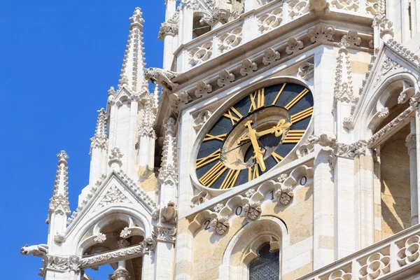 Detail van zagreb kathedraal klok — Stockfoto