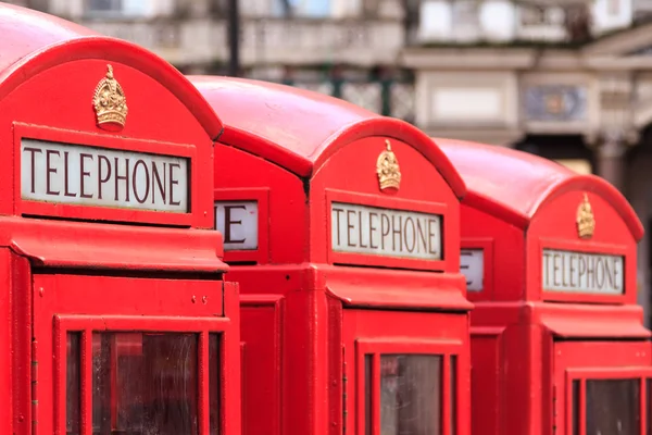 Cabines téléphoniques à Londres — Photo