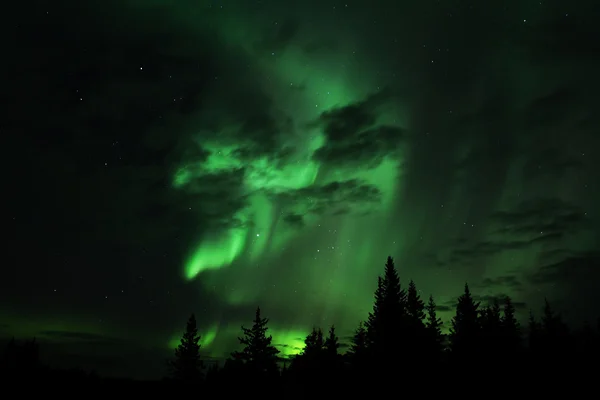 Aurora boreale con nuvole — Foto Stock