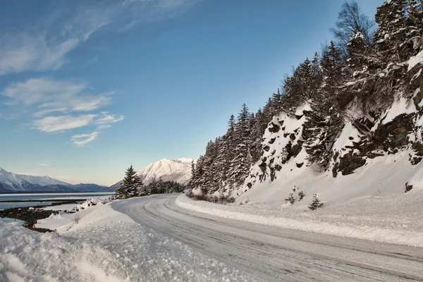 Lehmbucht Straße im Winter — Stockfoto