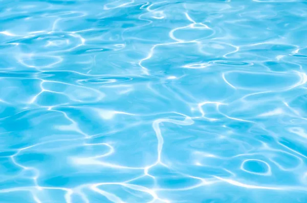 Água da piscina ondulação — Fotografia de Stock