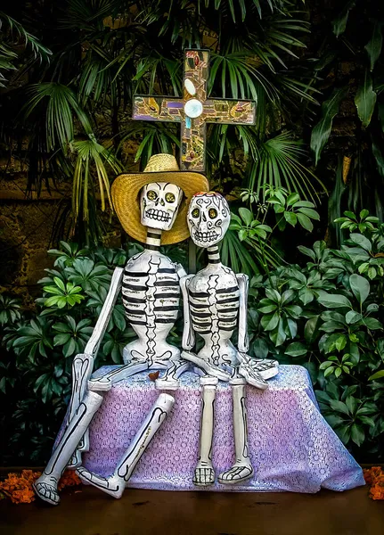 Traditionele Mexicaanse Dag Van Dode Vertoning Een Paar Skeletten Zittend — Stockfoto