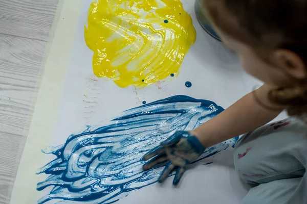 Arte Infantil Clase Magistral Dibujo Creatividad Los Niños Con Pinturas — Foto de Stock