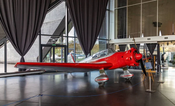 Uma Foto Avião Instrutor Lwd Zuch Dentro Museu Aviação Polonesa — Fotografia de Stock