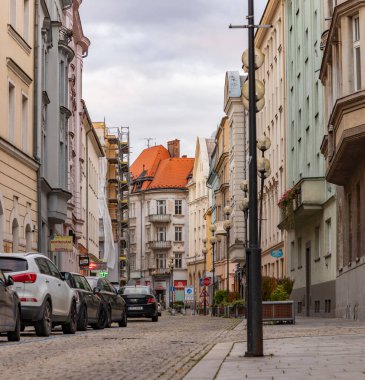 Ostrava 'daki Postovni Caddesi' nin bir resmi..