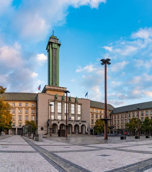 Una Foto Del Nuevo Ayuntamiento Ostrava Tomada Plaza —  Fotos de Stock