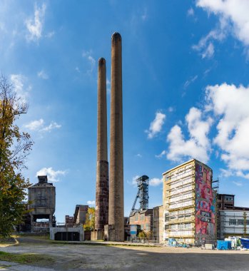 Düşük Vitkovice endüstriyel kompleksinin bir resmi Patlama Fırın Kuleleri üzerine odaklandı.
