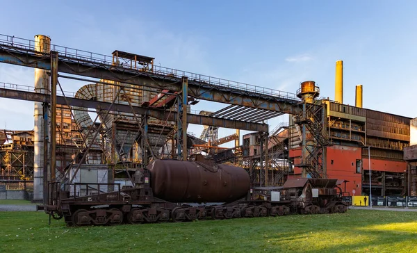 Ein Bild Des Unteren Vitkovice Industriekomplexes Mit Dem Eisenbahnwaggon — Stockfoto