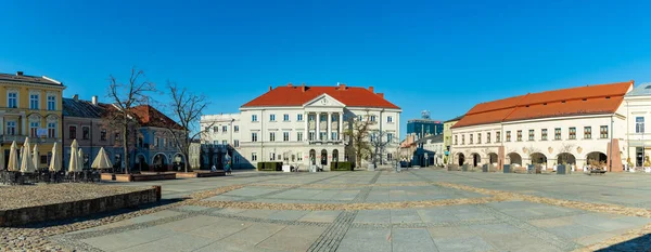 Uma Imagem Panorâmica Praça Mercado Kielce Com Câmara Municipal Centro — Fotografia de Stock