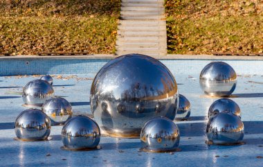 Lublin 'deki Park Ludowy' nin Didactic Su Bahçesi 'nin bir resmi..