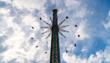 Prater Lunaparkındaki Prater Kulesi 'nin bir resmi..
