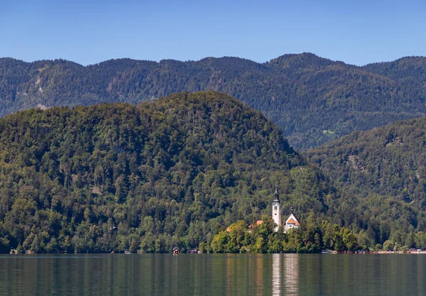 Une Image Île Lac Bled Paysage Environnant — Photo