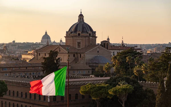 Picture Large Italian Flag Overlooking Church Gesu — Stock Photo, Image