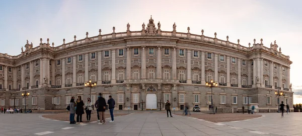 Obraz Pałacu Królewskiego Madrytu Zachodzie Słońca — Zdjęcie stockowe
