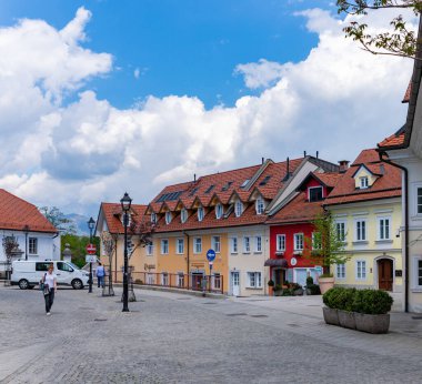 Kranj 'da renkli evlerin bir resmi..