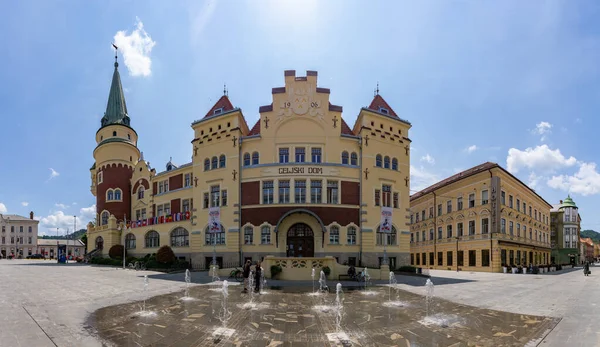 Picture Celje Hall Krekow Square Its Pavement Fountain — Stock Photo, Image