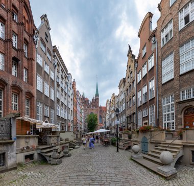 Gdansk 'taki Mariacka Caddesi' nin bir resmi..